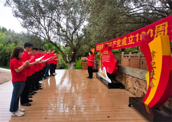图片1 图片1